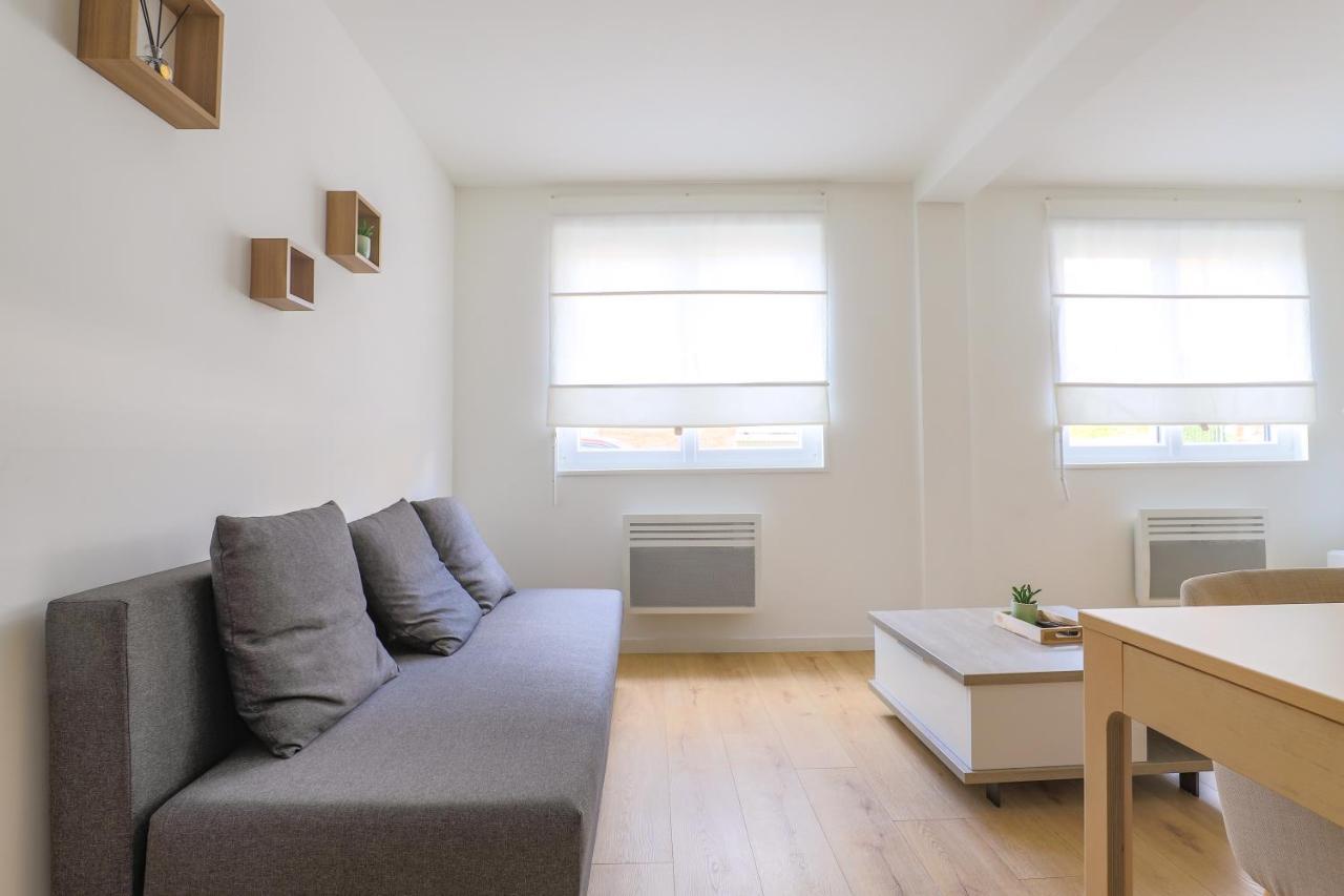 Appartamento Uno Avec Parking Prive Gratuit Arras Exteriör bild